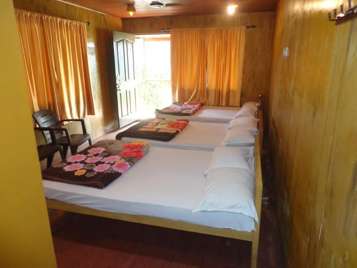 Hotel Mist Valley Masinagudi Habitación foto